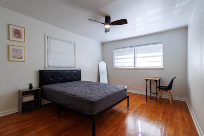 Thao's room