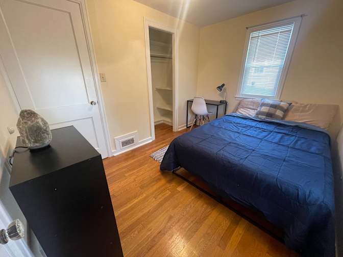 Lotus Consulting and Management LLC's room