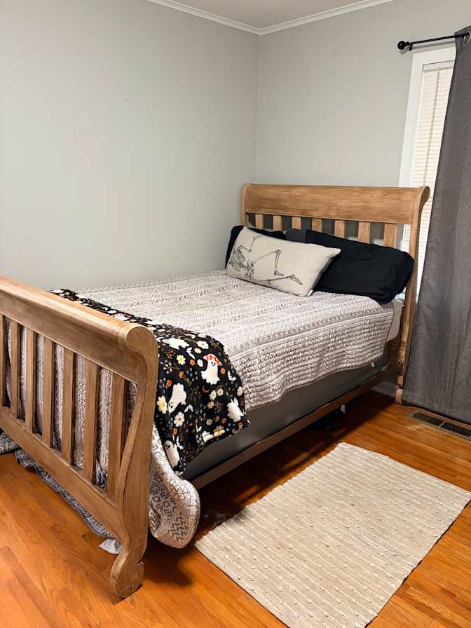 Taylor's room