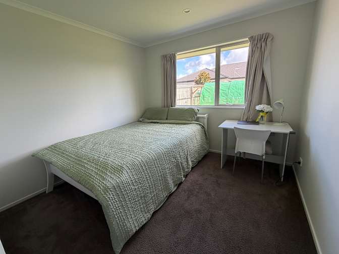 Vicky's room