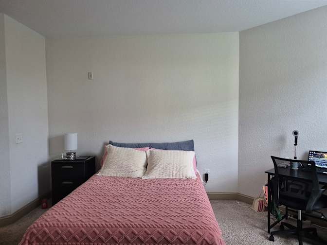 Yusmary's room
