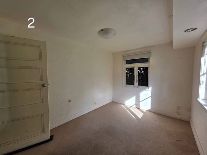 Mo's room