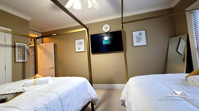 GBU Holdings Group's room