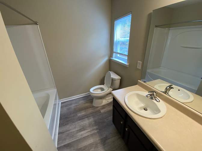 Alcove Rooms's room