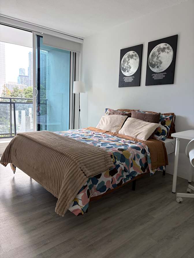 Guillermo's room