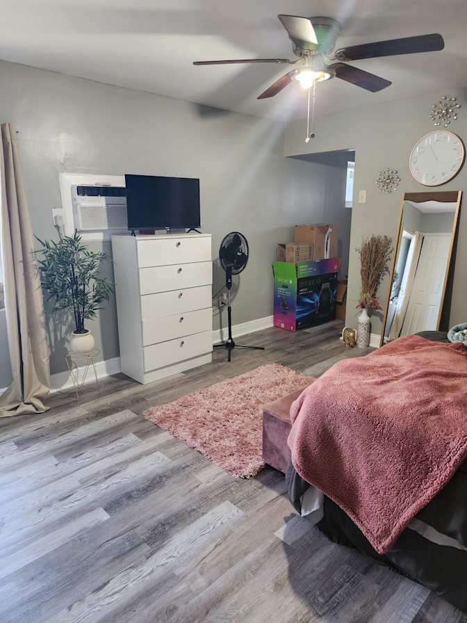 Simone's room