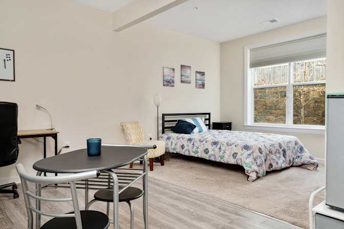 carl's room