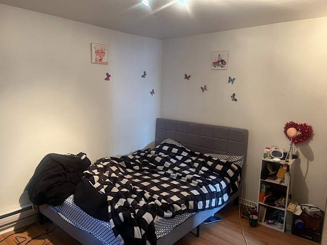 Sara's room