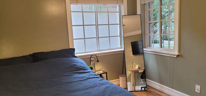 Nikhil Jyothi Shetty's room