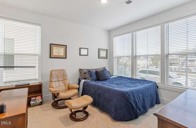 Alcove Rooms's room