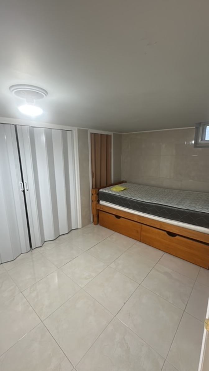 yuliana orellana's room