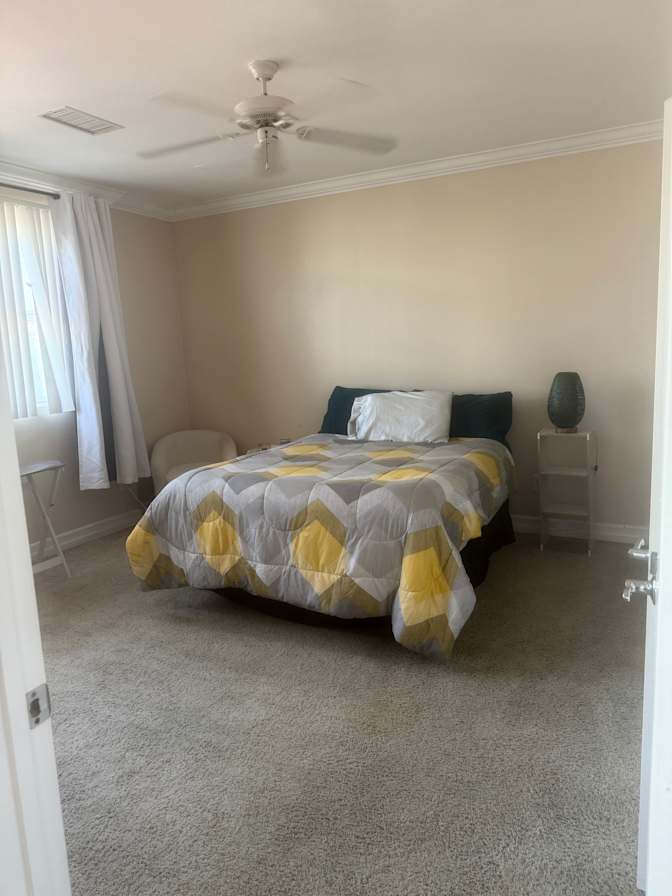 Carmen's room