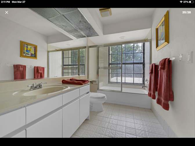 KCC Suite's room