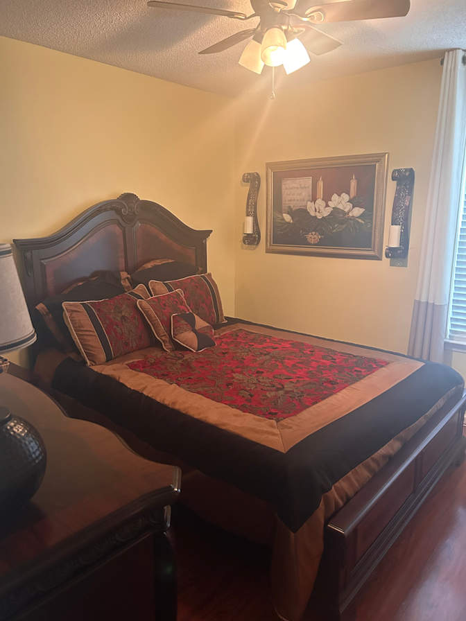 Tara's room