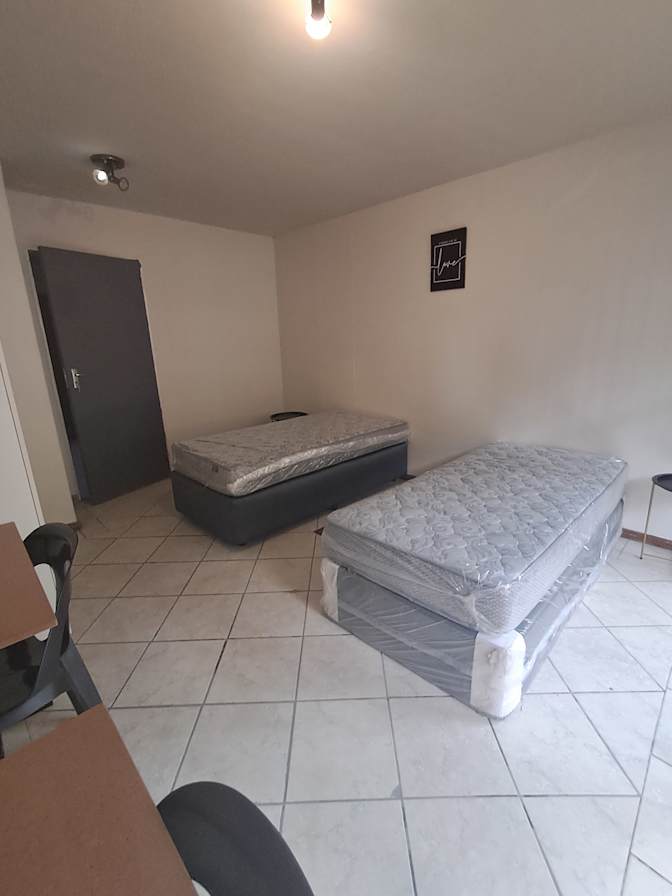 BTW Connect Properties's room