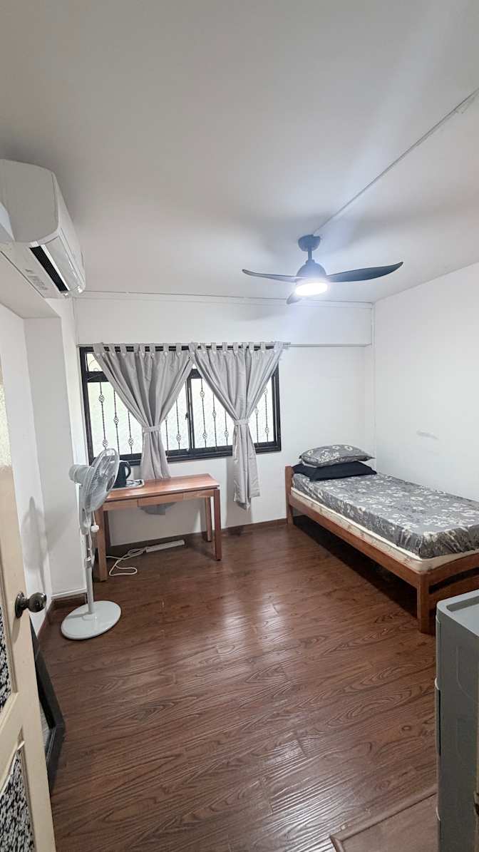 Aqil Z's room