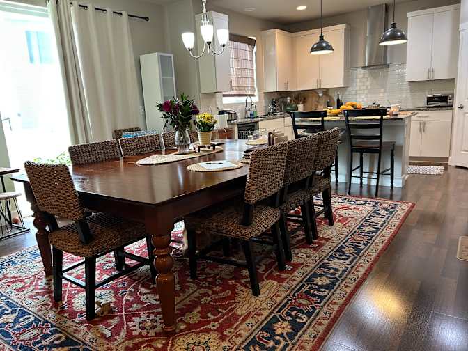 South Hill Home's room
