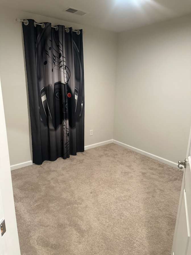 Burl Jones's room