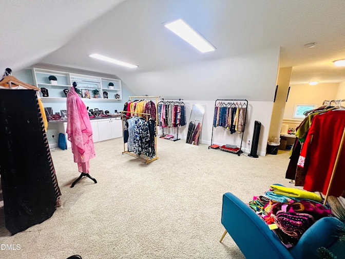 Alcove Rooms's room