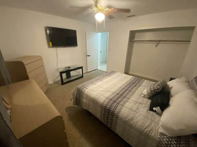ISABELLA's room