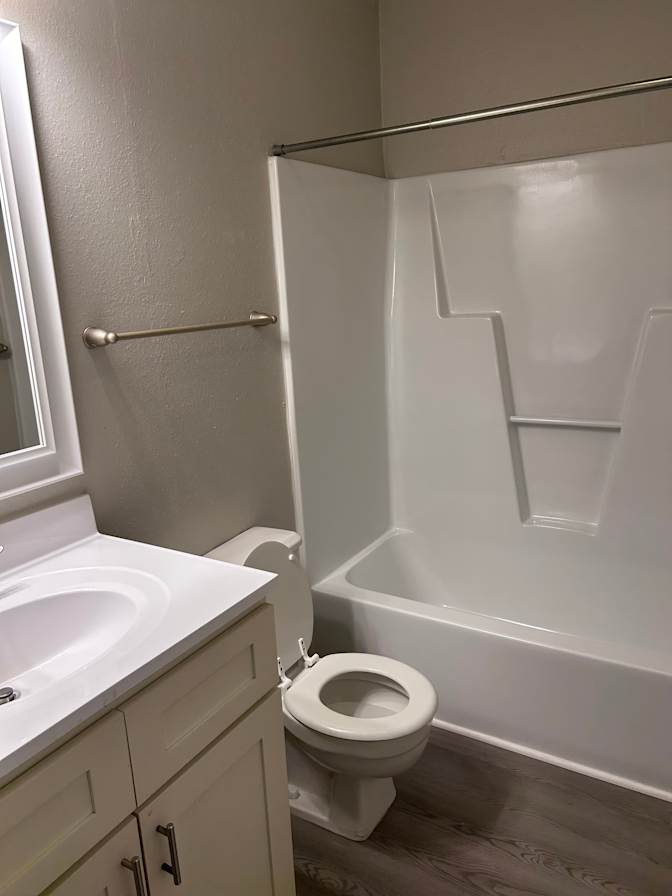 Brad Johnson's room