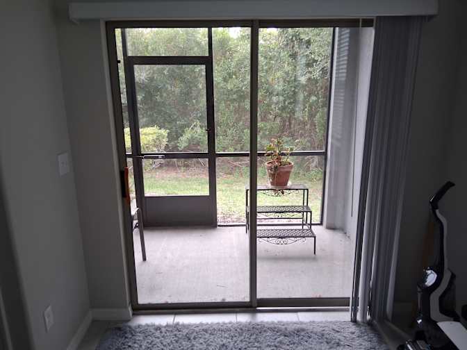 Ken's room