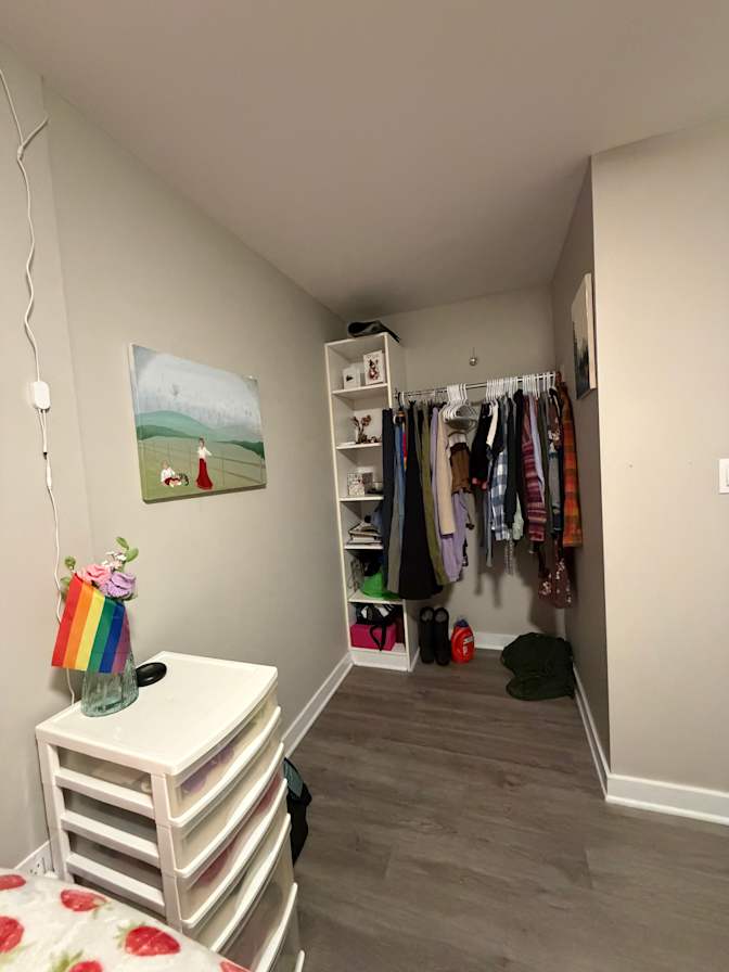 Cay's room