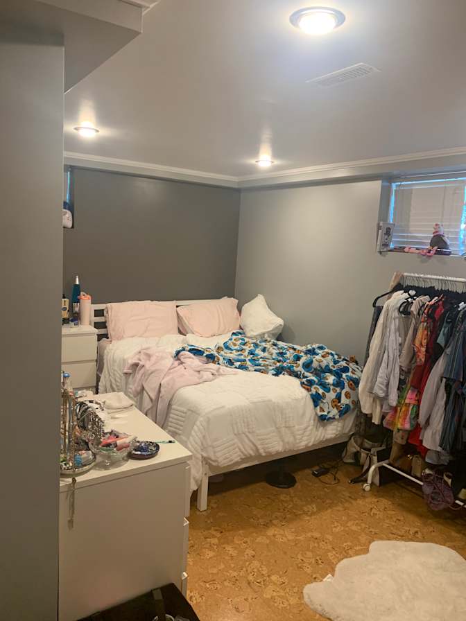 shaynah's room