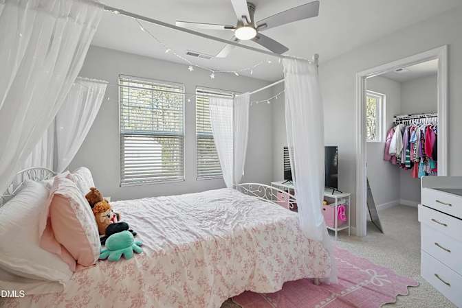 Alcove Rooms's room