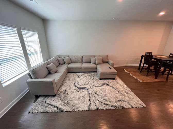 Alcove Rooms's room