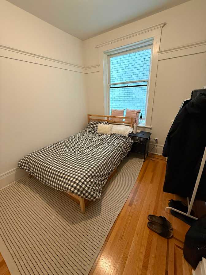 Mirren's room