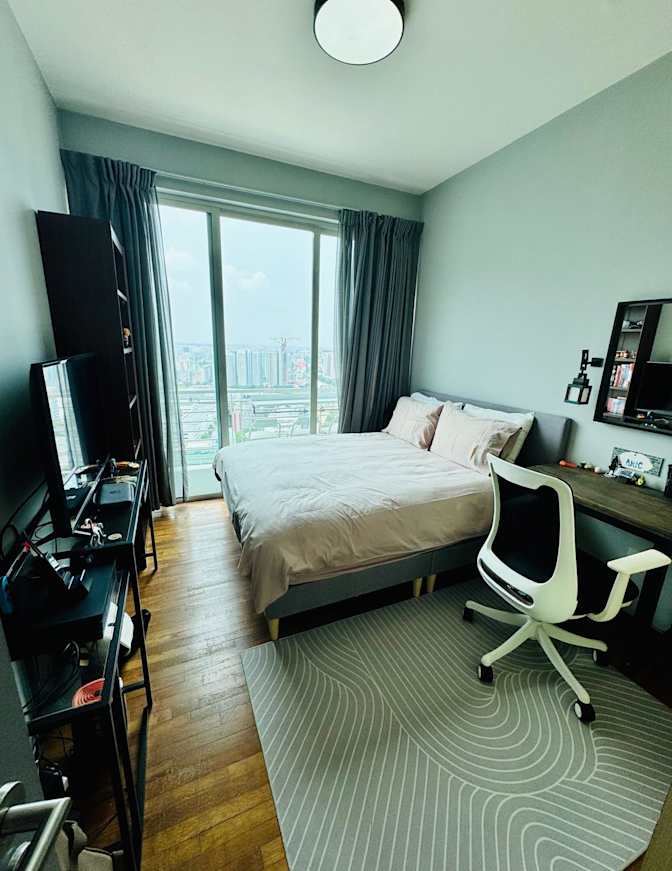 Ling's room