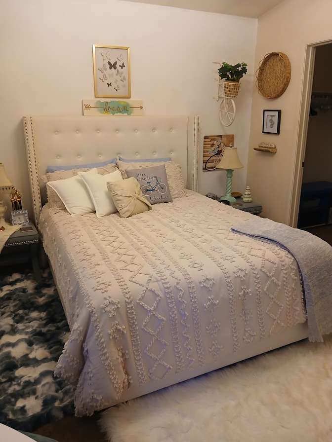 Shirley's room