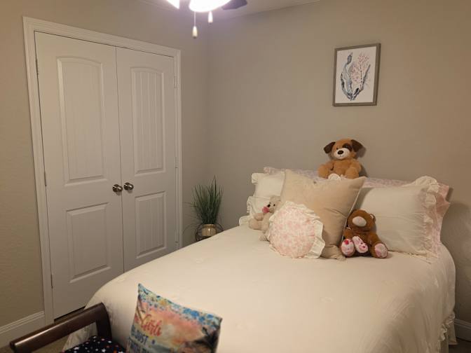 Jennifer's room