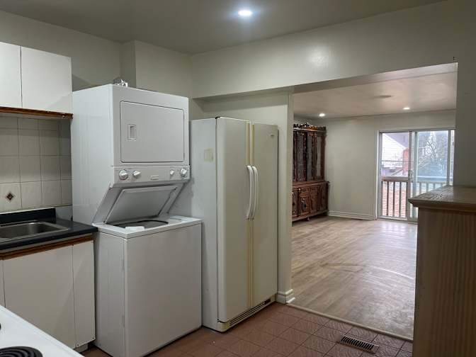 Tolobi Rental's room