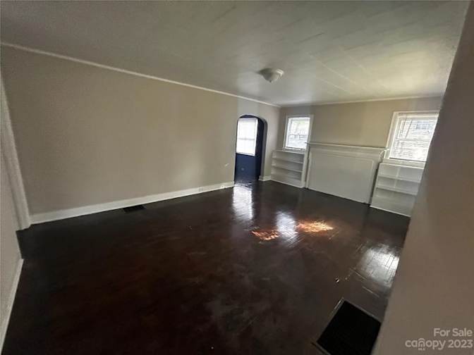 Alcove Rooms's room
