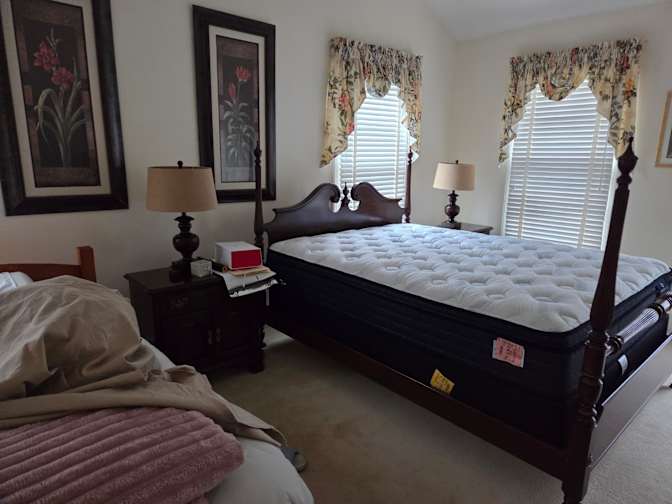 Kent's room
