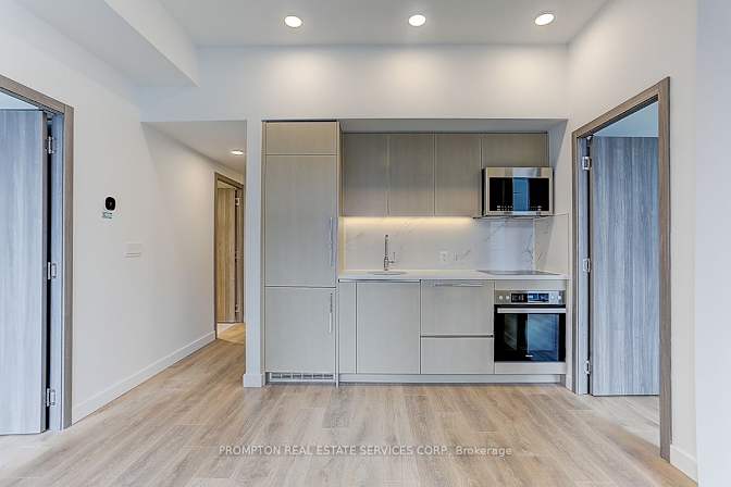 Farzaad's room