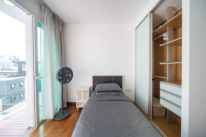 MLVH's room