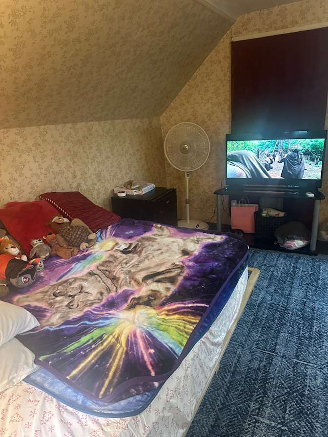 Len's room