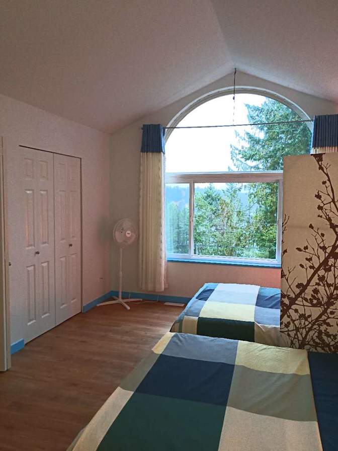 Bonny's room