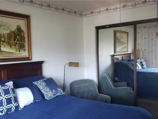Robert DiPrimio's room