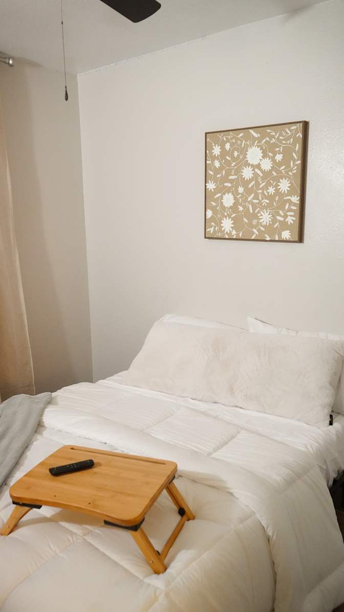 salma Garcia's room