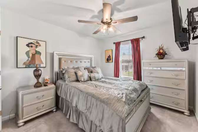 Tarik's room