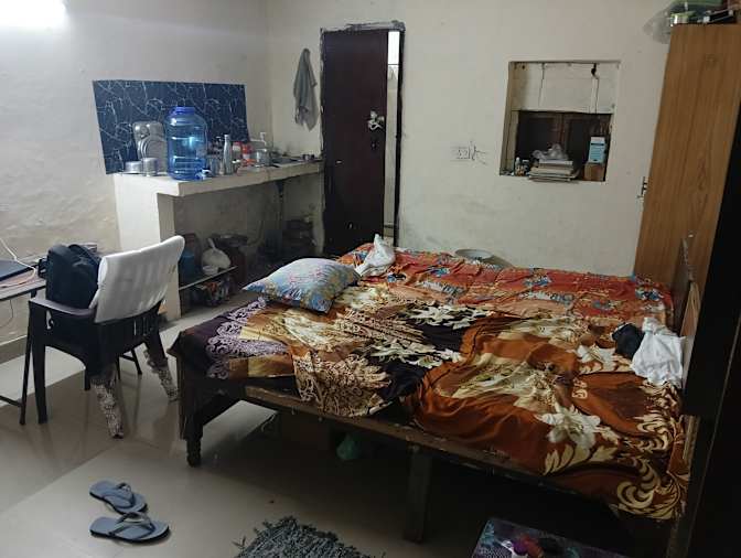 Shri Hari Pandey's room