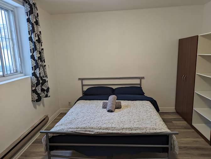 LEI XU's room