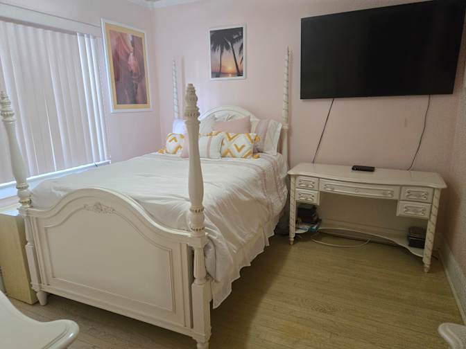 TONY's room