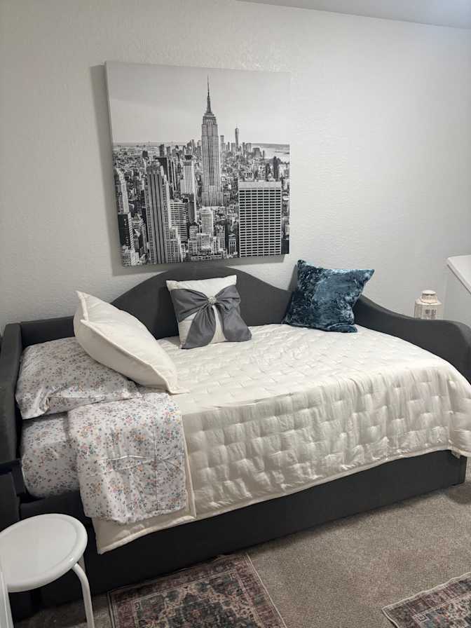 Valerie Hopkins's room