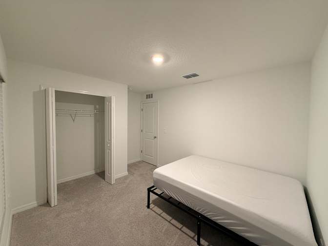 Guillermo Calle's room