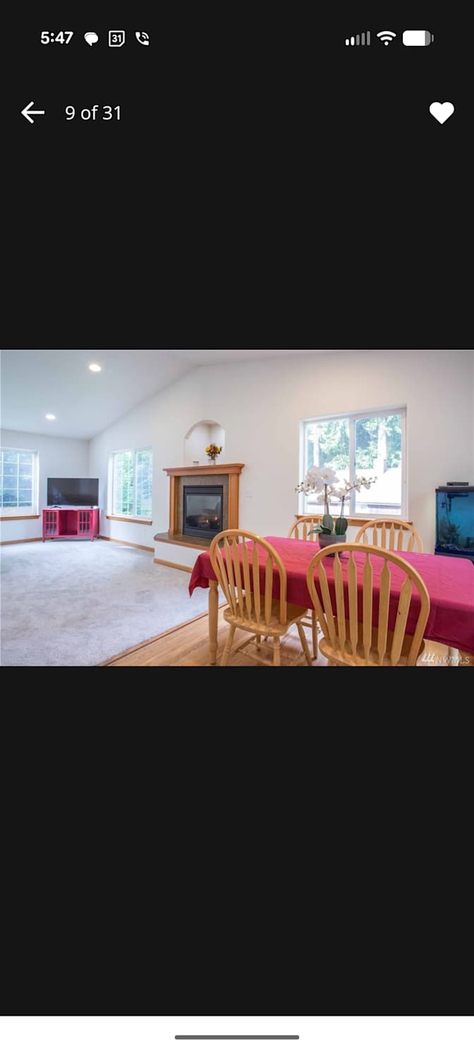 DAKOTA's room